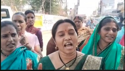 इस राज्य की राजधानी में पानी की समस्या को लेकर महिलाएं मुखरे,  watch the video