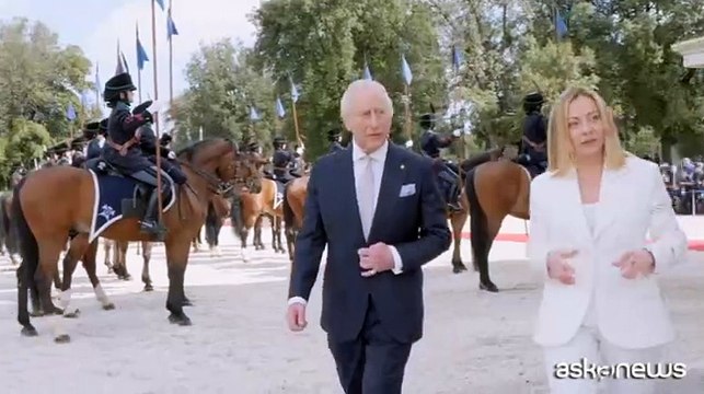 L'incontro tra re Carlo e Giorgia Meloni a Villa Doria Pamphilj