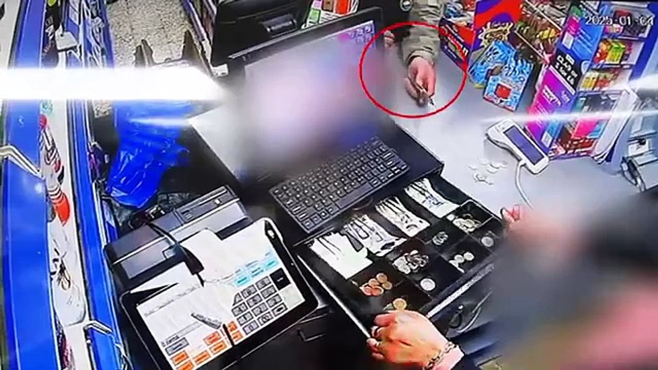 Knifepoint robbery in Peterborough
