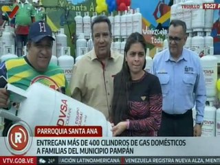 Trujillo I Realizan entrega de cilindros de gas en beneficio de 400 familias de la pquia. Santa Ana