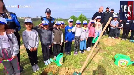 Adana'da Polis Haftası kapsamında fidan dikimi