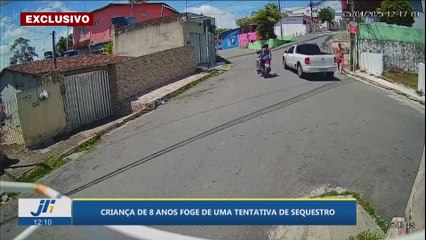Criança de 8 anos foge de uma tentativa de sequestro