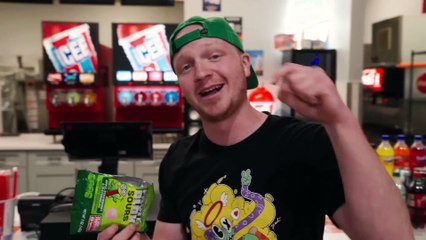 SNEAKING INTO A TRAMPOLINE PARK… AFTER DARK! 🌙🚨 (OVERNIGHT CHALLENGE!)”