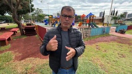 Infra dá início à reforma de piso do parque infantil do Diva Paim Barth de Toledo