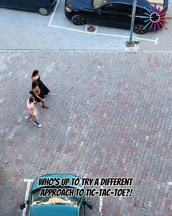 Bring your friends, we're playing tic-tac-toe like never before😎