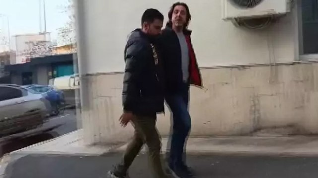 Gazeteci Murat Ağırel ve Timur Soykan gözaltına alındı: Timur Soykan, sağlık kontrolünden geçirildi