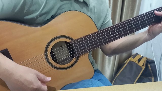 guitar arpeggios with 4 fingers PART 1