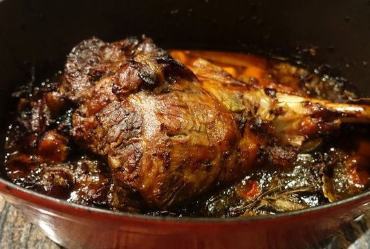 Voici la recette d’agneau que le chef Hugo Riboulet vous recommande de cuisiner pour Pâques