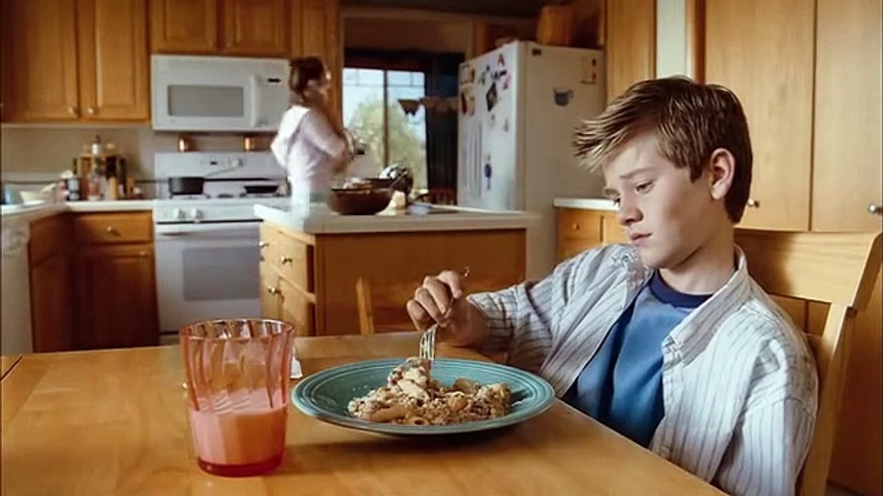 Family Comedy Movie - Big Troubles