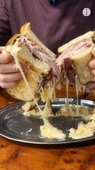 Probamos la famosa 'zapatilla', el bocadillo viral de 1 kilo