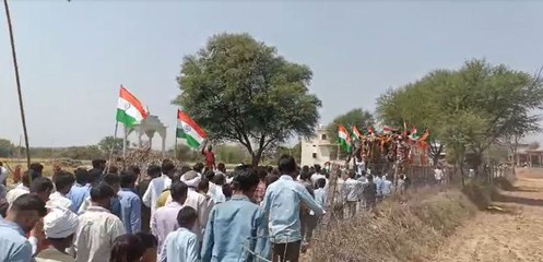 शहीद को नमन करने उमड़ा जनसैलाब