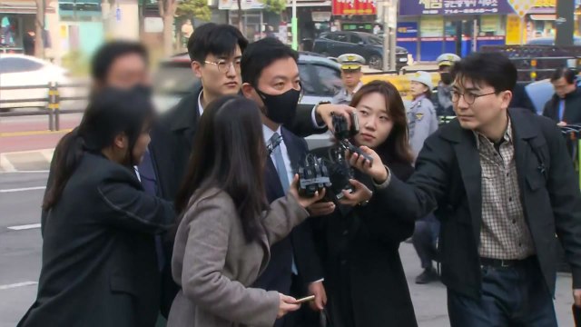 경호처 직원들, 김성훈 차장 사퇴 요구 연판장... 경호처 사조직화 / YTN