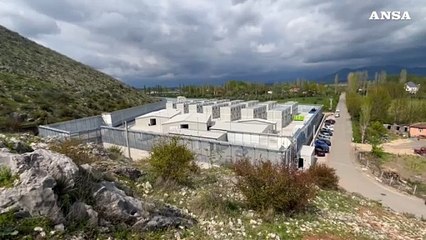 Migranti in Albania, i trasferimenti rinviati di 24 ore