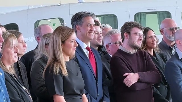 PM Sir Keir Starmer pledges support for airport re-opening on visit to Doncaster