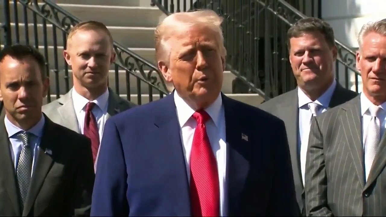 Trump justifica su pausa arancelaria de 90 días: La gente se estaba asustando un poco