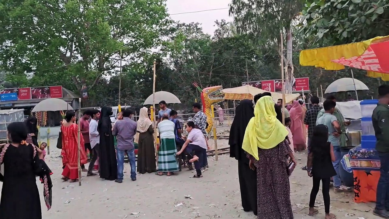 নদীর পাড়ের অপরুপ সৌন্দর্য
