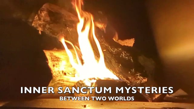 Fireside Mysteries - Between Two Worlds (Inner Sanctum Mysteries)