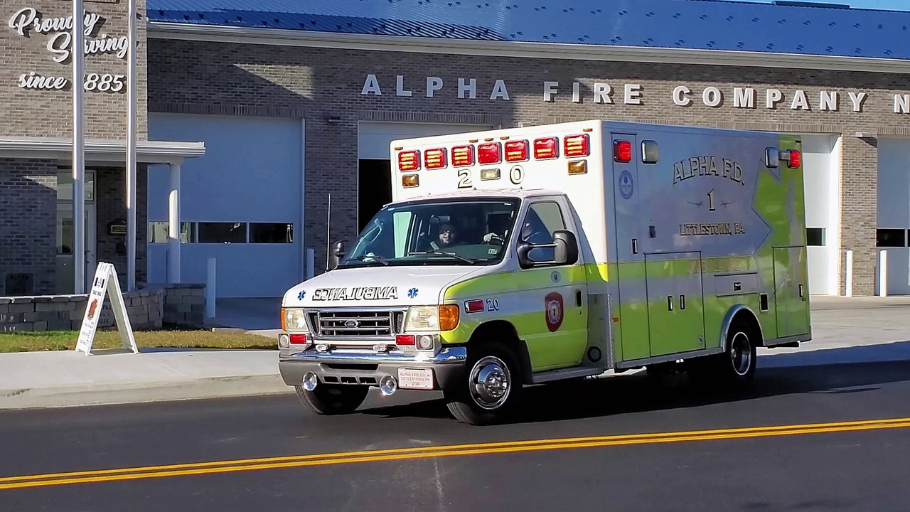 Littlestown PA Ambulance 20 Responding with lights and siren