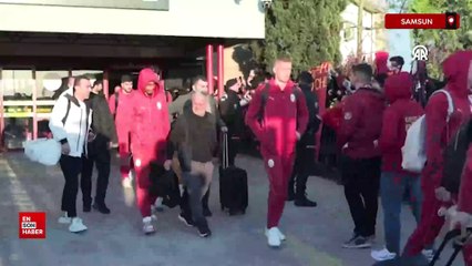 Galatasaray, Samsun'da çiçeklerle karşılandı