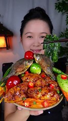 Two bottles of boneless chicken feet from Tuoguxia, two pounds per bag, chewy and delicious, with optional spiciness, freshly made and shipped #Sour and spicy boneless chicken feet #Delicious