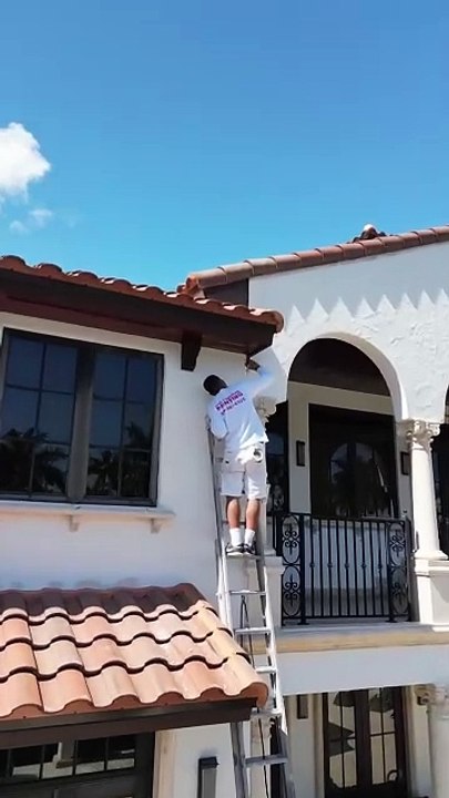 Top Staining & Varnishing Services | John 'The Greek' Painting