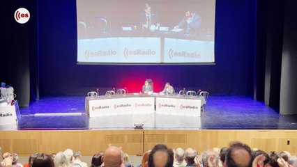 El aplauso a Federico Jiménez Losantos en Málaga durante el programa especial