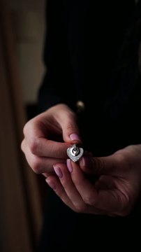 Каблучка з білим фіанітом 1157 . Ювелірний бренд Svitozar