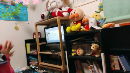 子供用ドローンが飛ばなくなってしまった時に見せた4歳児男の子（発達障がい（知的障害）-自閉性スペクトラム症）のかわいい反応