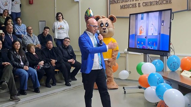 Il mare in corsia colora la degenza dei bambini