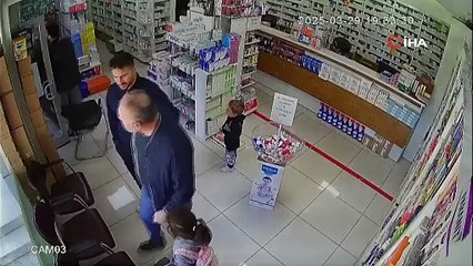 Eczane boks ringine döndü! İşte o anlar!