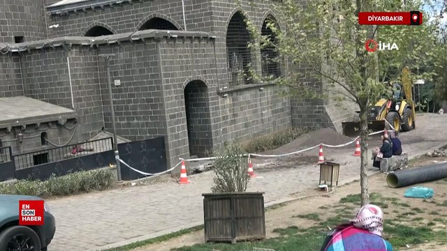 Diyarbakır'da sahabe kabirlerinin bulunduğu bölgede kanalizasyon kokusuna tepki