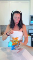 Cheetos BATTLE- VENOM vs HULK 😳🍟🤣