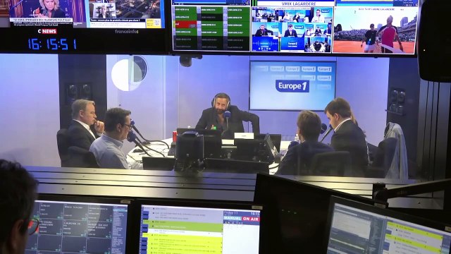Cyril Hanouna - «Il est temps maintenant qu'il y ai des médias libres qui exposent réellement les faits car on nous formate depuis des années» s'insurge Francis, auditeur d'Europe 1