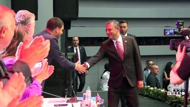 Bakan Şimşek'ten Özgür Özel'e tepki: Doğrudan bir itibar suikastı