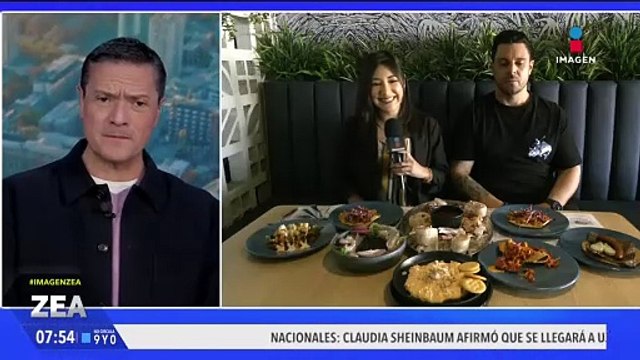 Nallely Medina desayuna en Toro Marino en Zapopan, Jalisco