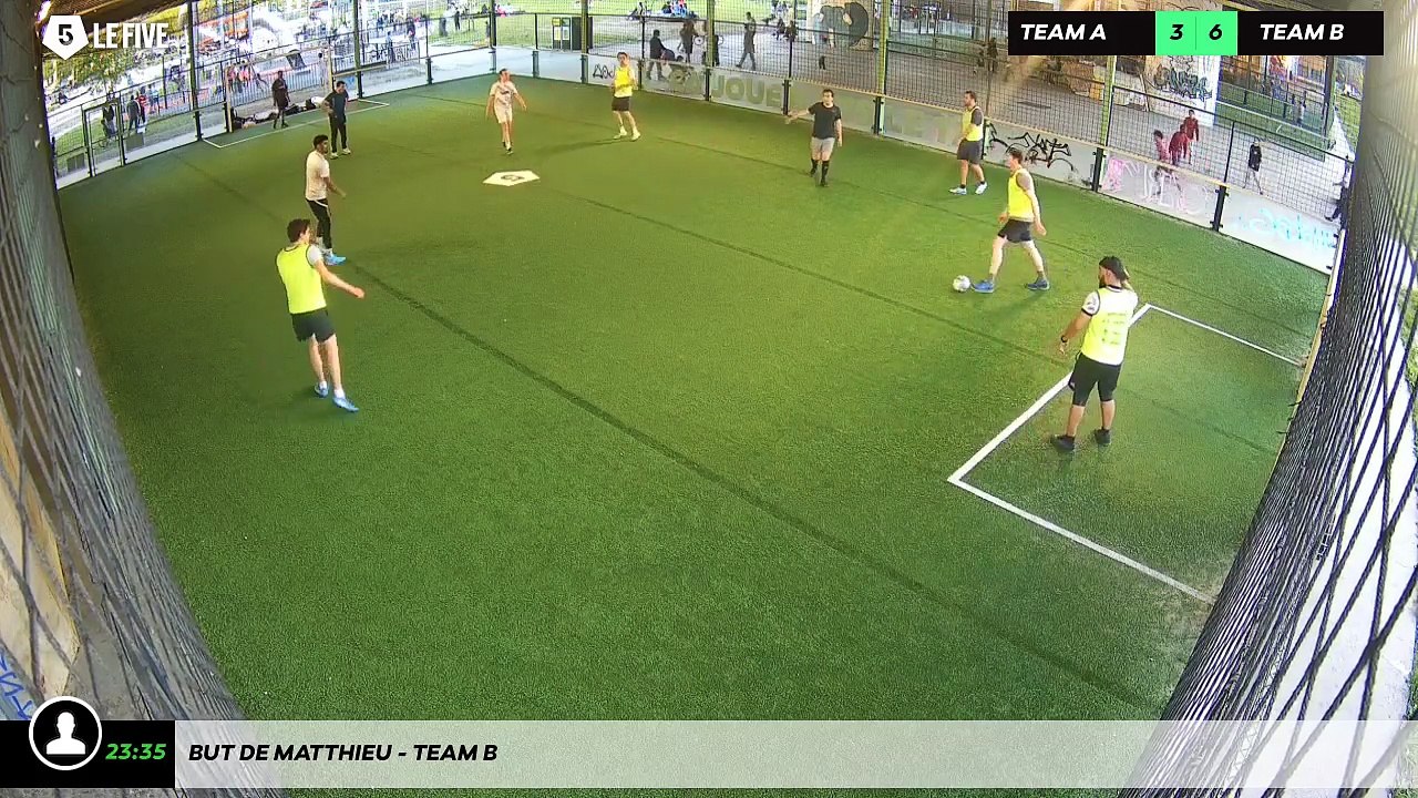 But de Matthieu - Team B