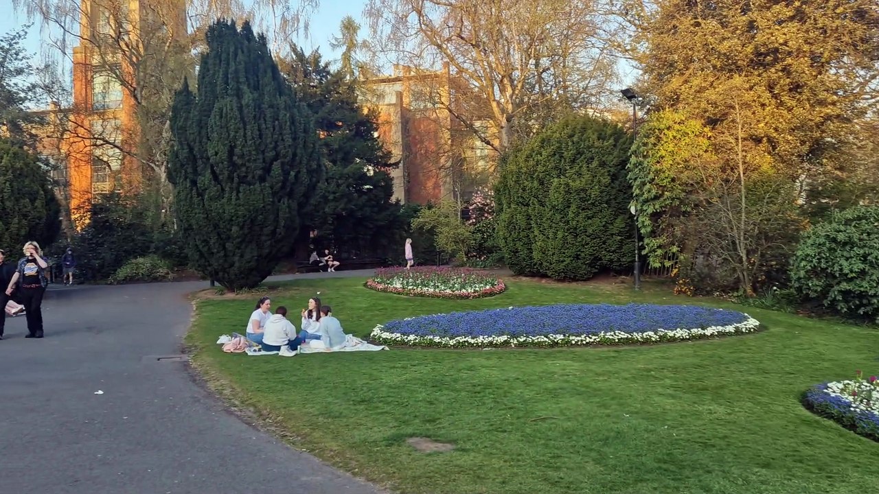 Botanic gardens Belfast News Letter