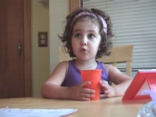 Fillette de 3 ans nous resumé Star War