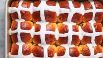 These Fluffy Hot Cross Buns Are So Good, They Inspired A Song