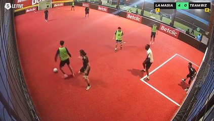 LA MASIA - TEAM BIZEUL 11/04 à 21:18 - Football Betclic (LeFive Villette)