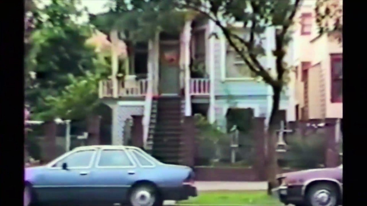 Worst.Roommate.Ever.S01e01