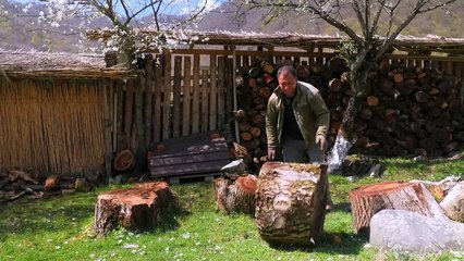Cooking Tender and Crispy Lamb Leg  Nail-Poked Edition