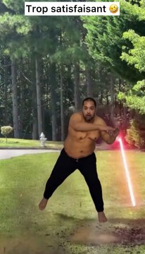 Je trouve cette vidéo tellement drôle et satisfaisante 🤣😎 Vidéos réalisées par Intelligence Artificielle à partir des vidéos originales de officialshaquanparson (ig) et trillavfx (ig) #humour #parodie #fun #cool #satisfying #satisfaisant