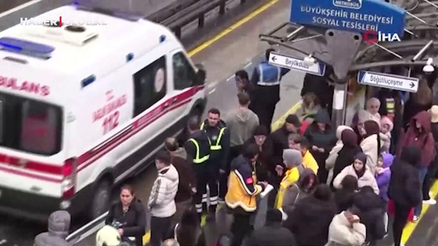 Avcılar'da metrobüs kazası: Yaralılar var