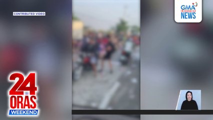 Kahon-kahong bleach na nahulog mula sa isang van, hinakot ng mga residente | 24 Oras Weekend