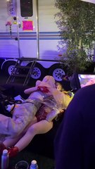 Rosé visita Lisa nos bastidores após show no Coachella 2025