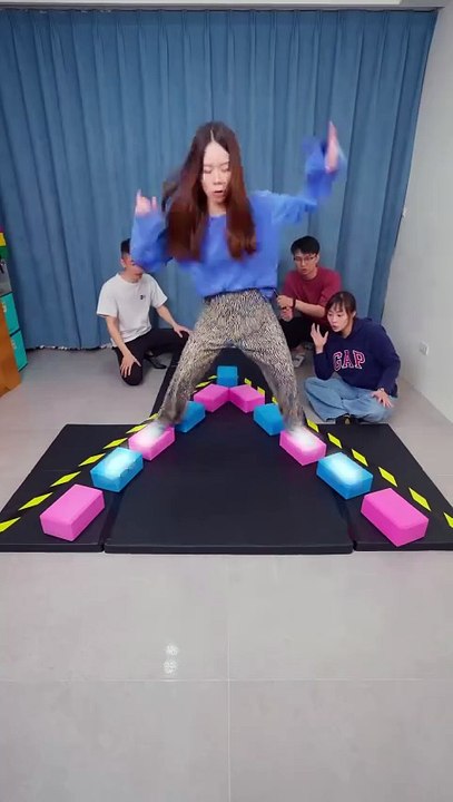 Split Jumping Challenge_ 🤸😲💥😆🤣(1080P_HD)
