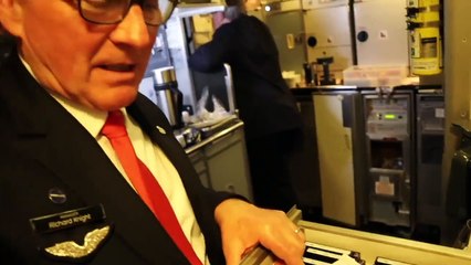 World's Top 10 Best Airline Cabin Crew