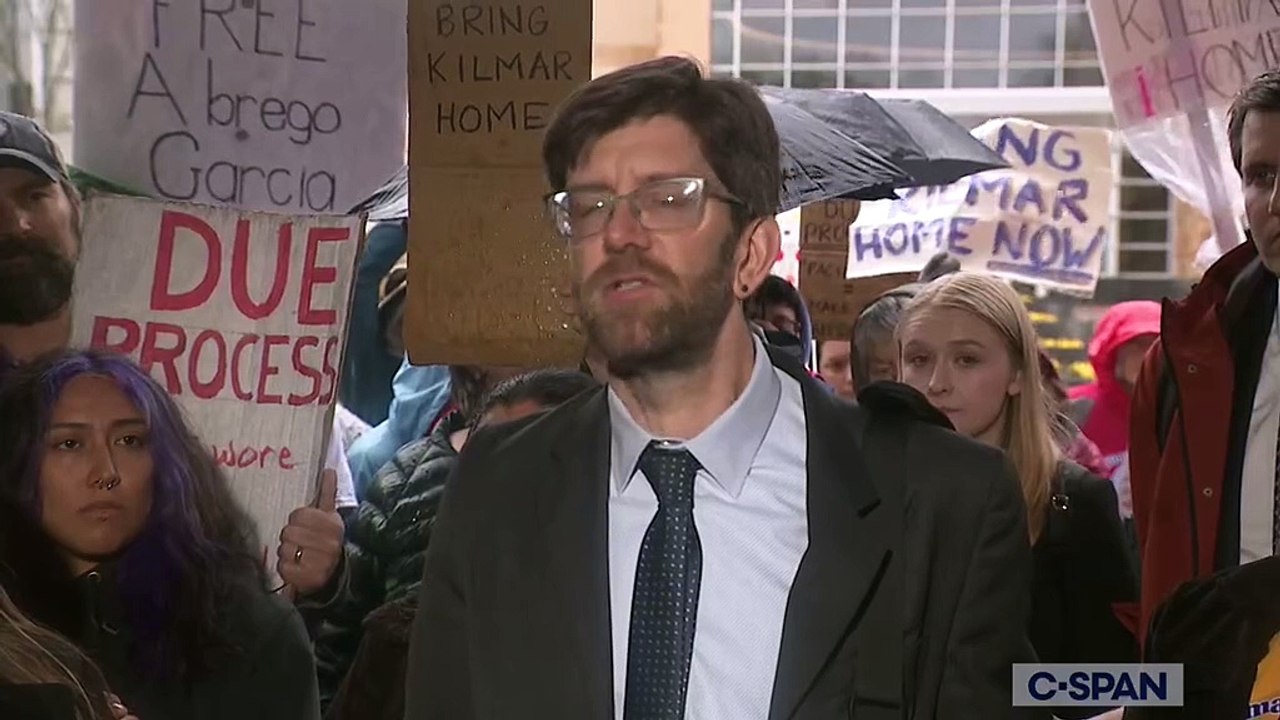 Attorney for Kilmar Abrego Garcia Speaks to Reporters