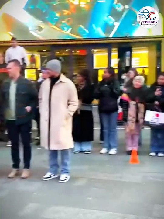 Street Dance Fun & Fun in Manhattan times Square ❤